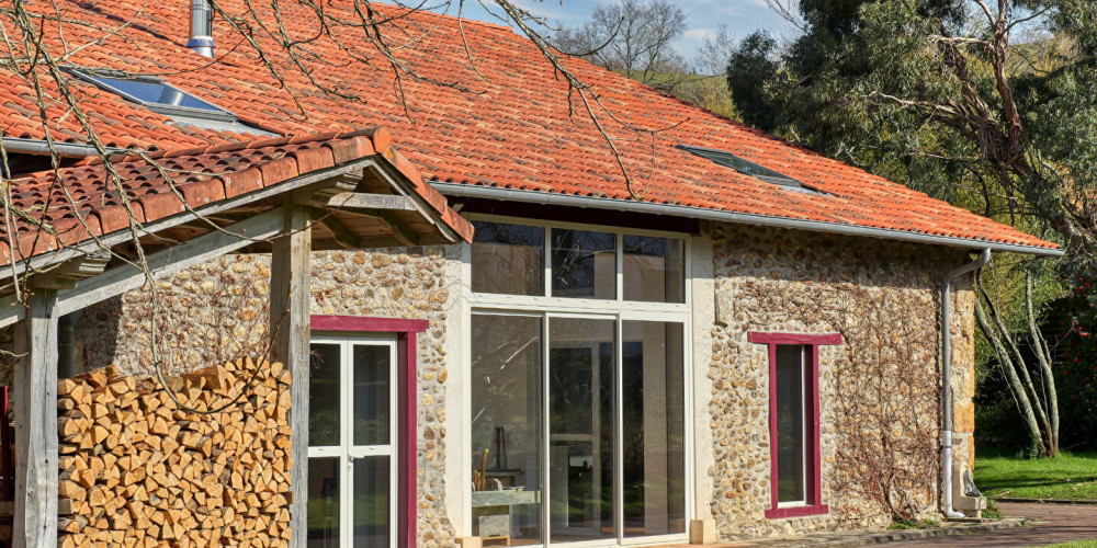 maison à ST PEE SUR NIVELLE (64310)